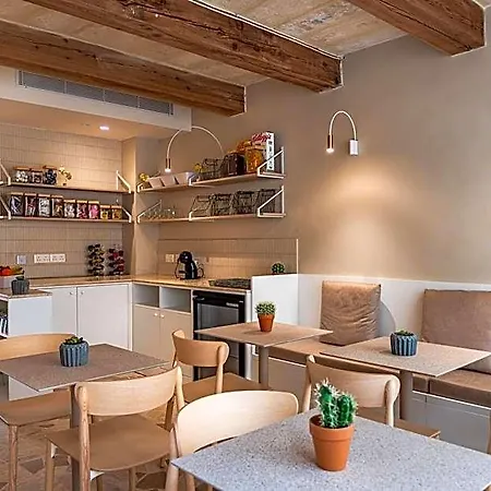 Hotell Travi Boutique By Holi Gzira